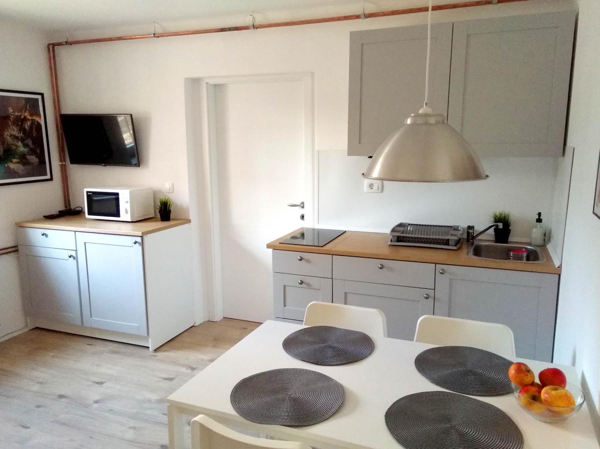 Apartment Tomc Ljubljana Extérieur photo